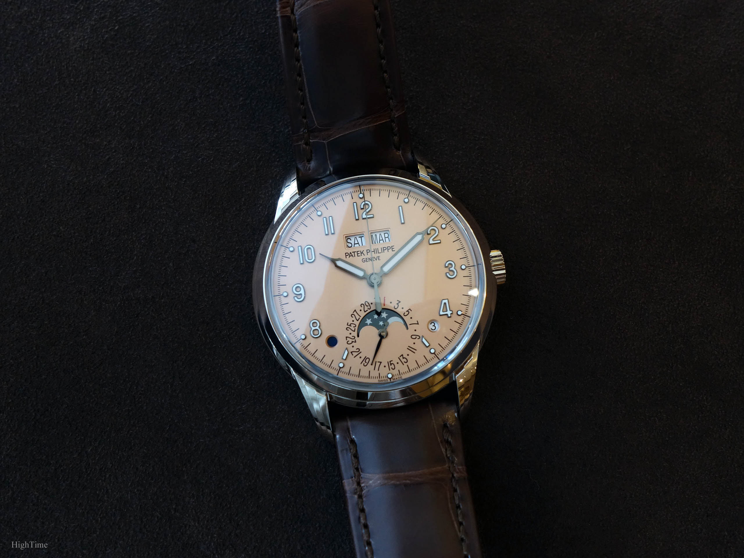 Patek Philippe 5320G Salmon_HighTime 1