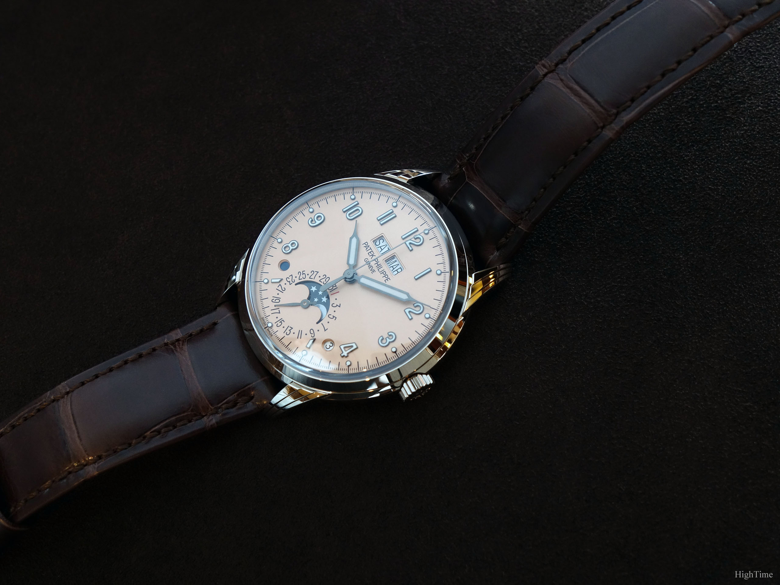 Patek Philippe 5320G Salmon_HighTime 2