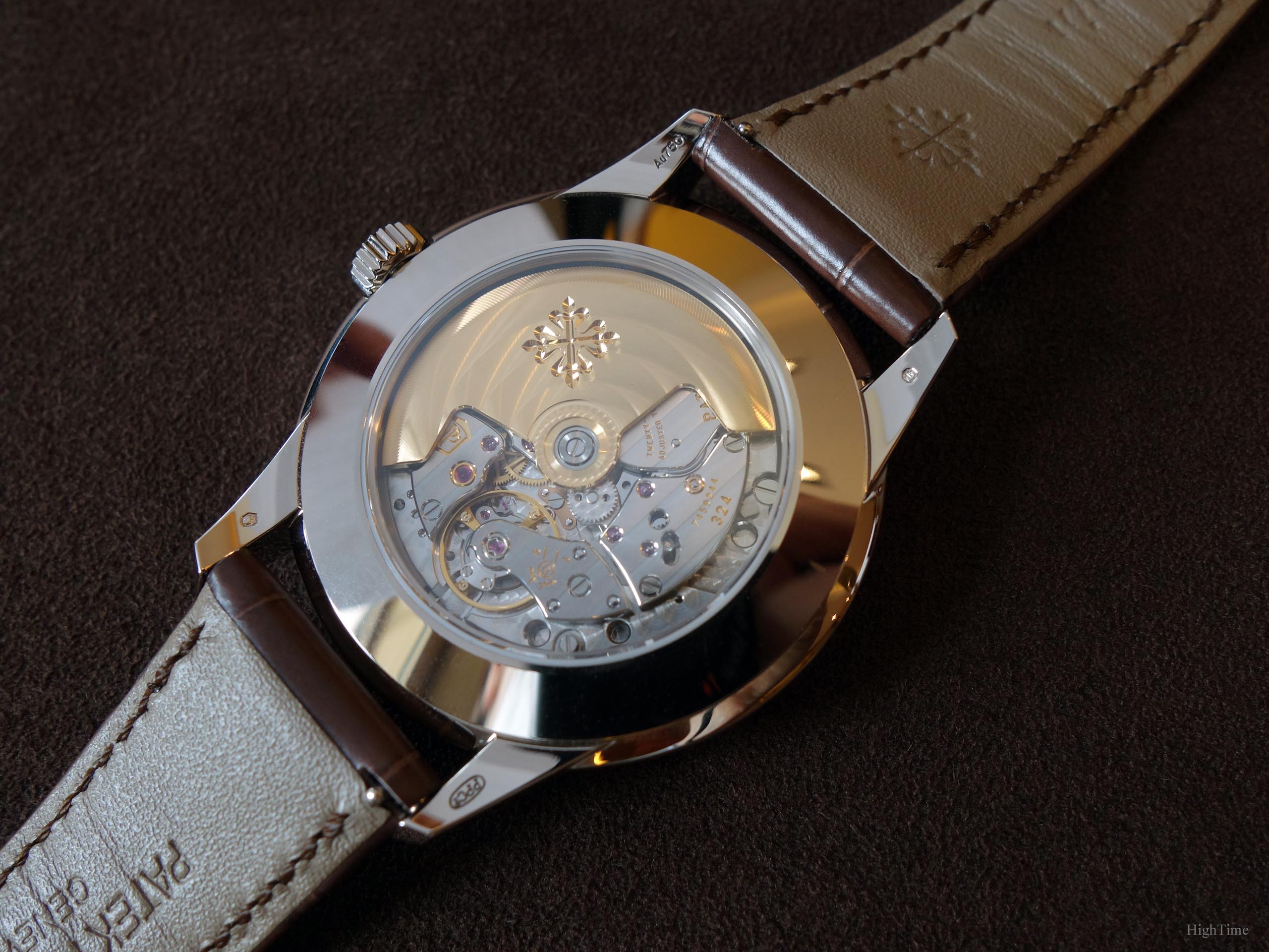 Patek Philippe 5320G Salmon_HighTime 4