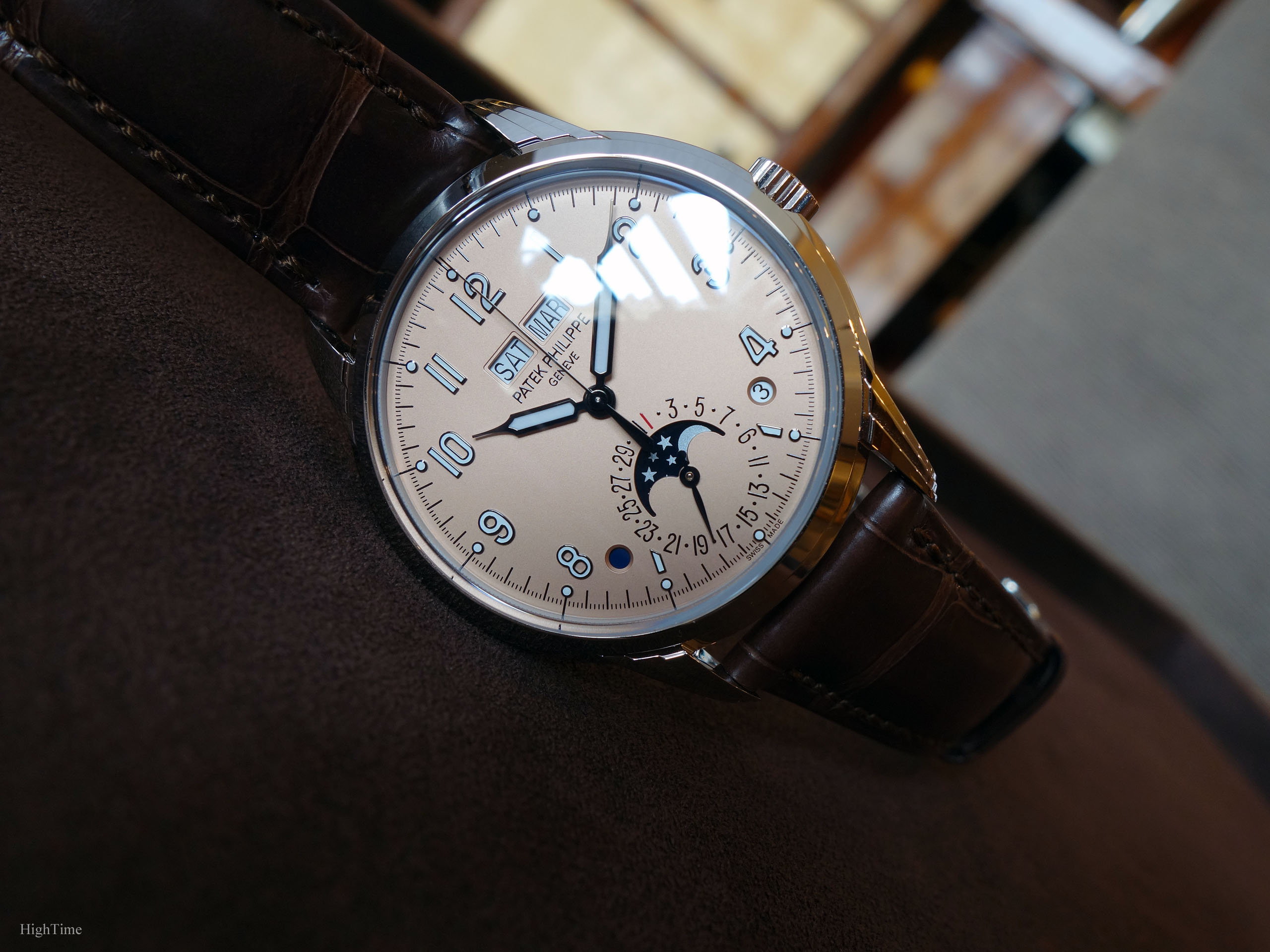 Patek Philippe 5320G Salmon_HighTime 7