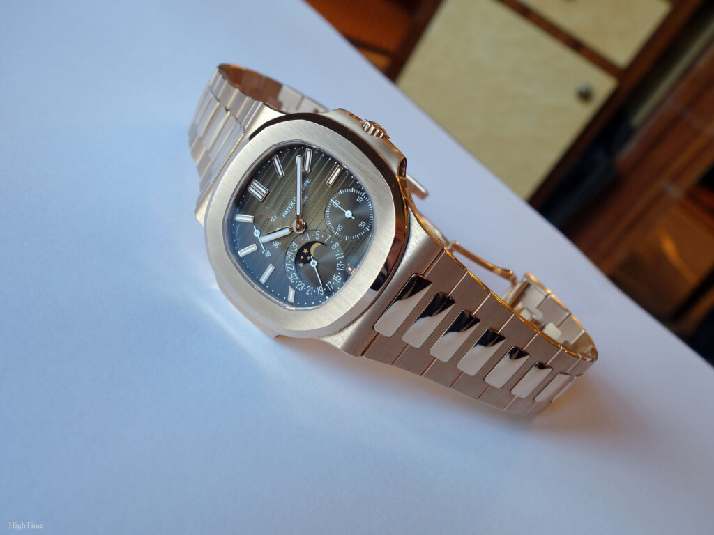 patek-philippe-5712-1r-nautilus-review-pictures-hightime