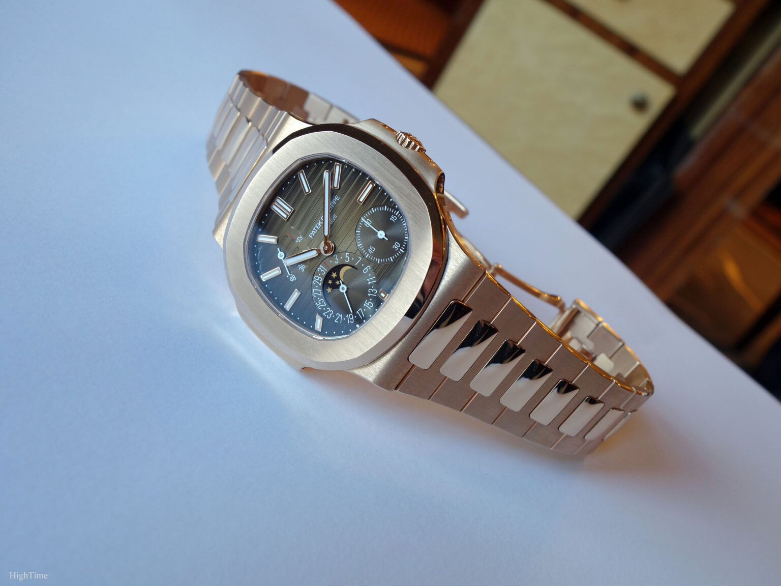 Patek Philippe 5712/1R Nautilus - Review & Pictures - HIGHTIME